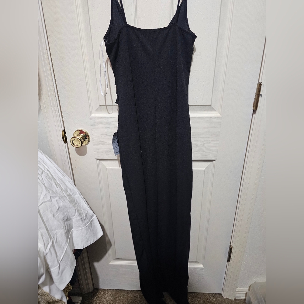 Dress - Picture 4 of 4